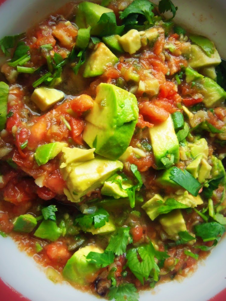 FUN RECIPE WORLD Roasted Garlic Tomato Salsa With Avocado