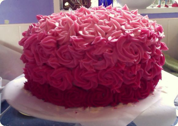 Jennifer Darling: Easy Cake Decoration