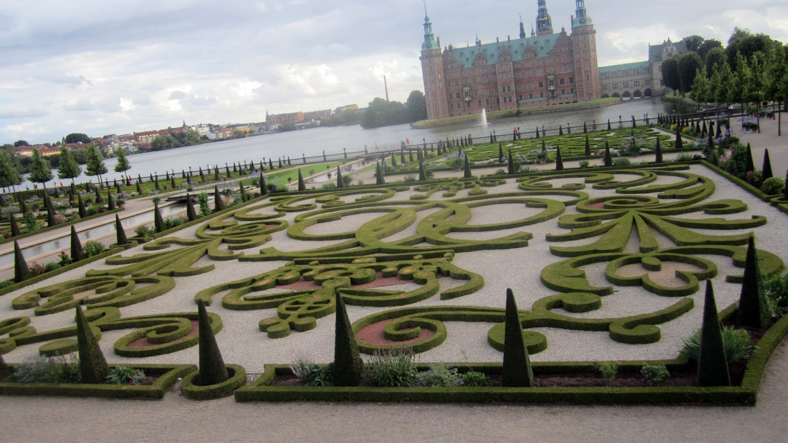 I vått och torrt trädgårdsdesign: en helt fantastisk slottsträdgård!!!