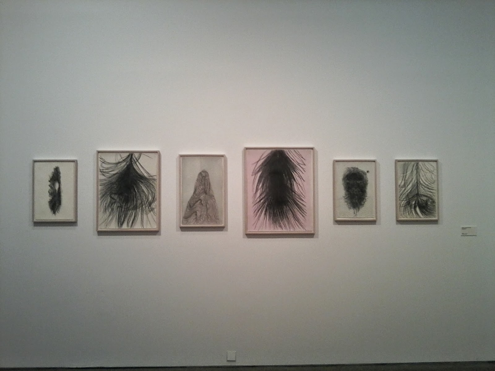 ELLY_STRIK_MUSEO_REINA_SOFÍA_VOA_GALLERY_BLOG_DE_ARTE Elly Strik, Museo Reina Sofía, MNCARS, Fantasmas, Novias, y otros compañeros, Exposiciones, Madrid, Goya, Freud, Voa Gallery, Blog de arte, Arte contemporáneo, Yvonne Brochard