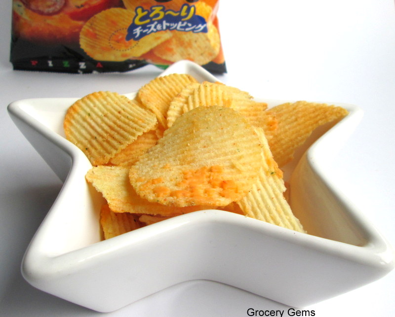 Grocery Gems REVIEW Calbee Pizza Potato Chips (Japan)
