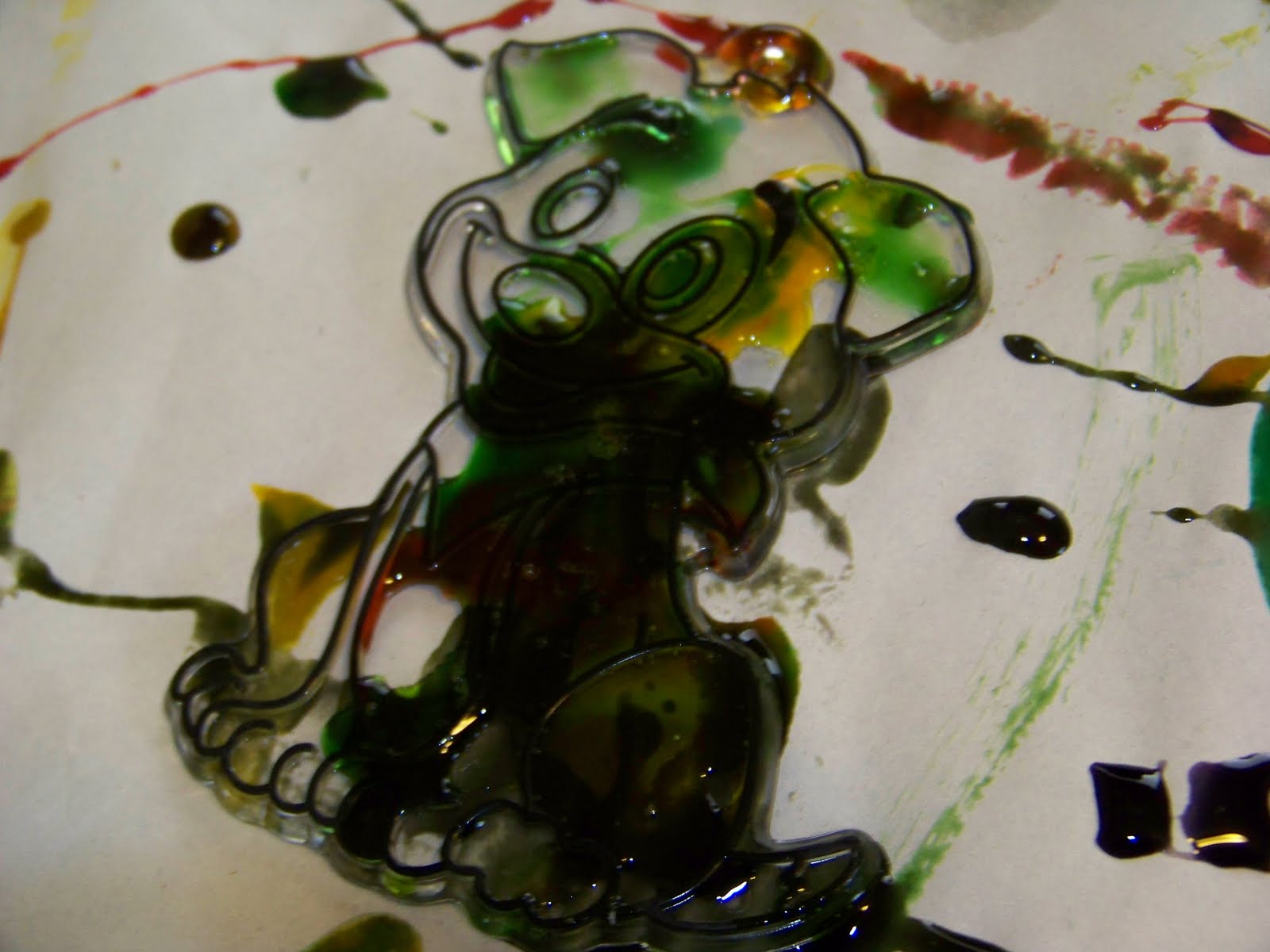 Ritzy Things Make your own SunCatcher Paint.