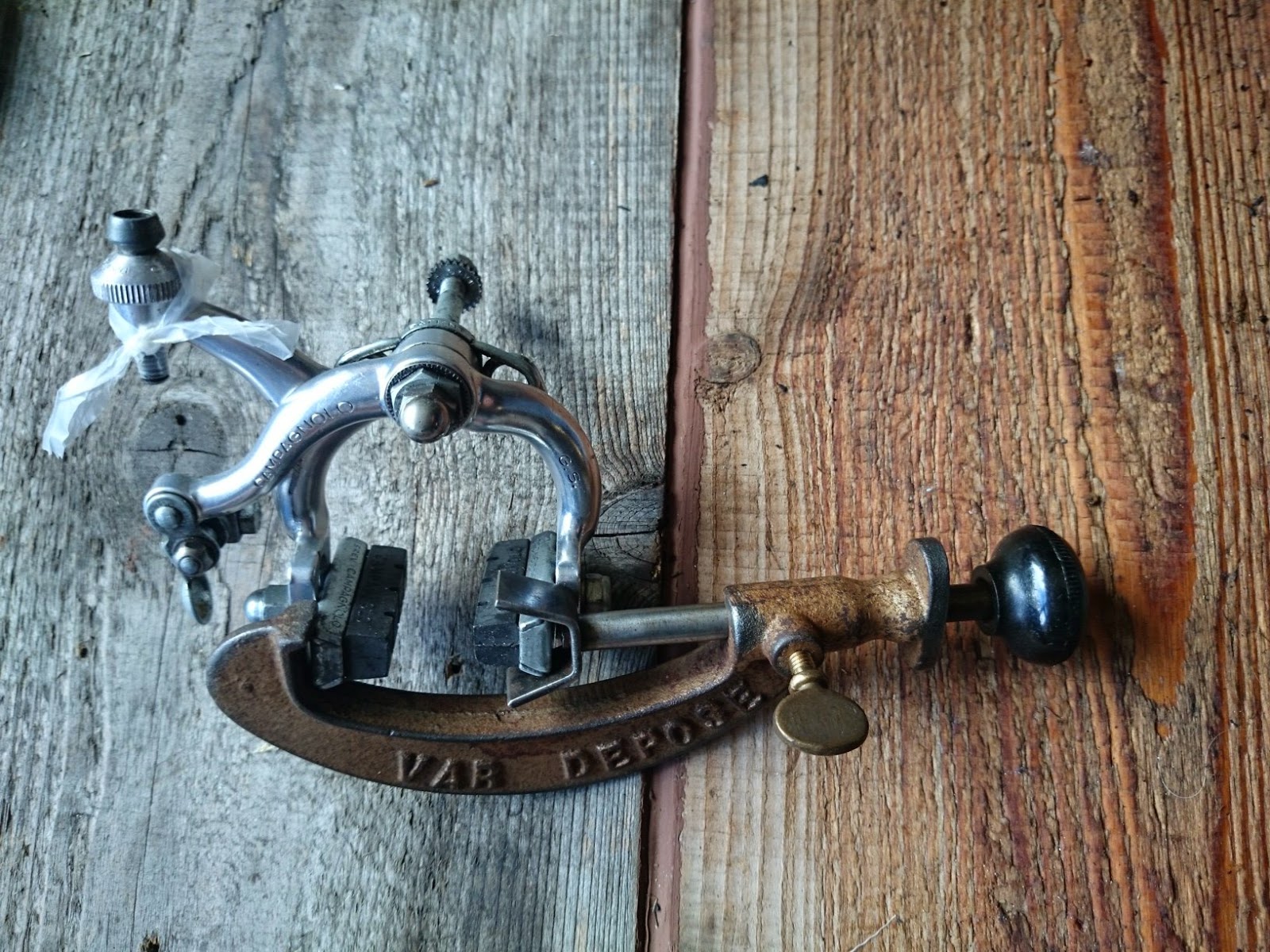 Vintage Bicycling veteran, vintage, classic and retro bicycle blog