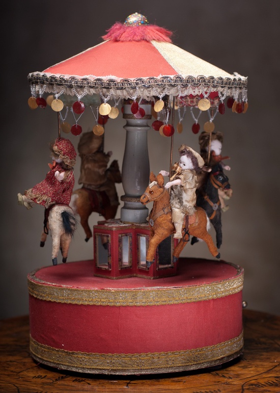 Eye For Design Child's Play.......Decorate With Antique Toys