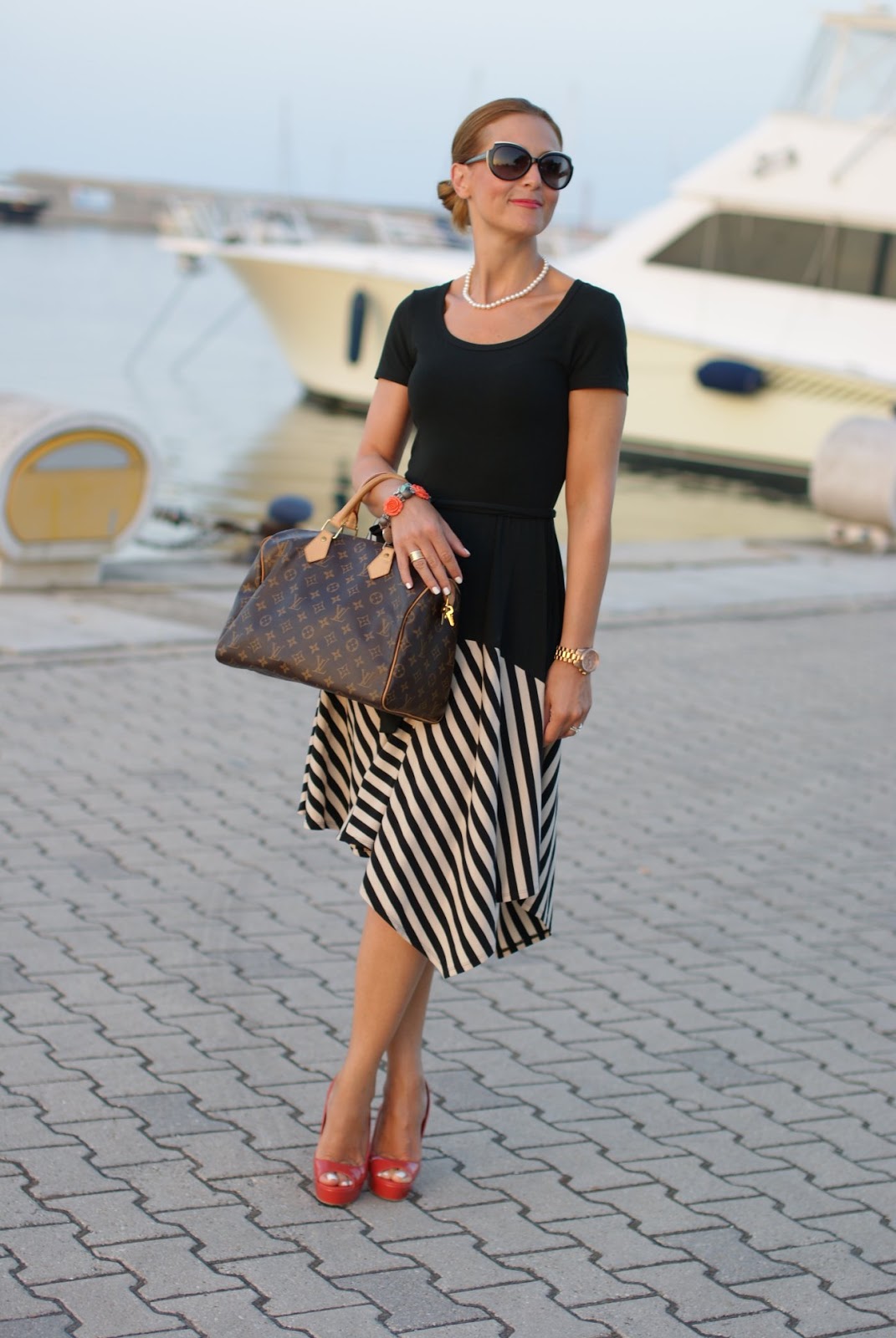 Asymmetrical striped dress  Fashion and Cookies - fashion and