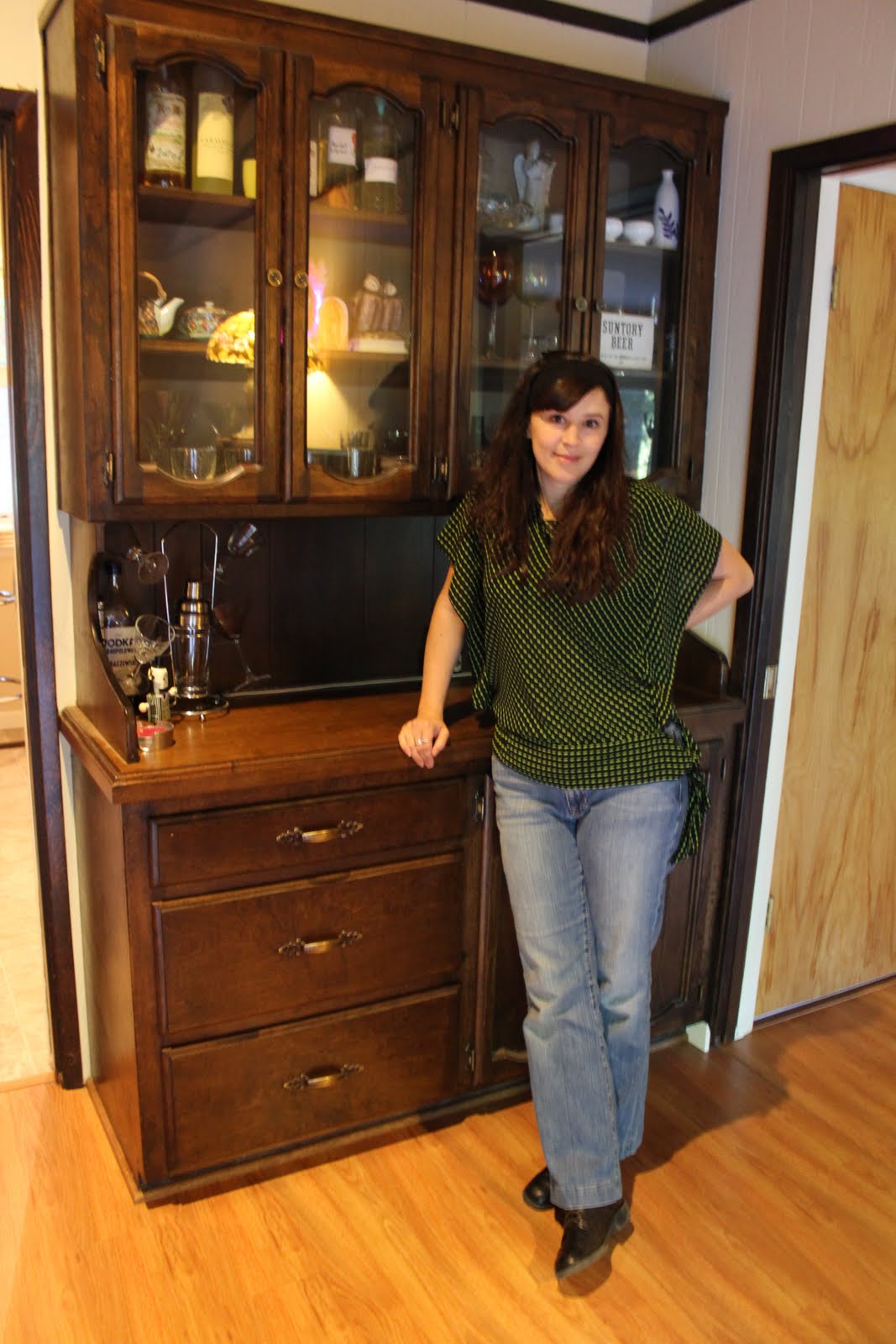 plans for liquor cabinet