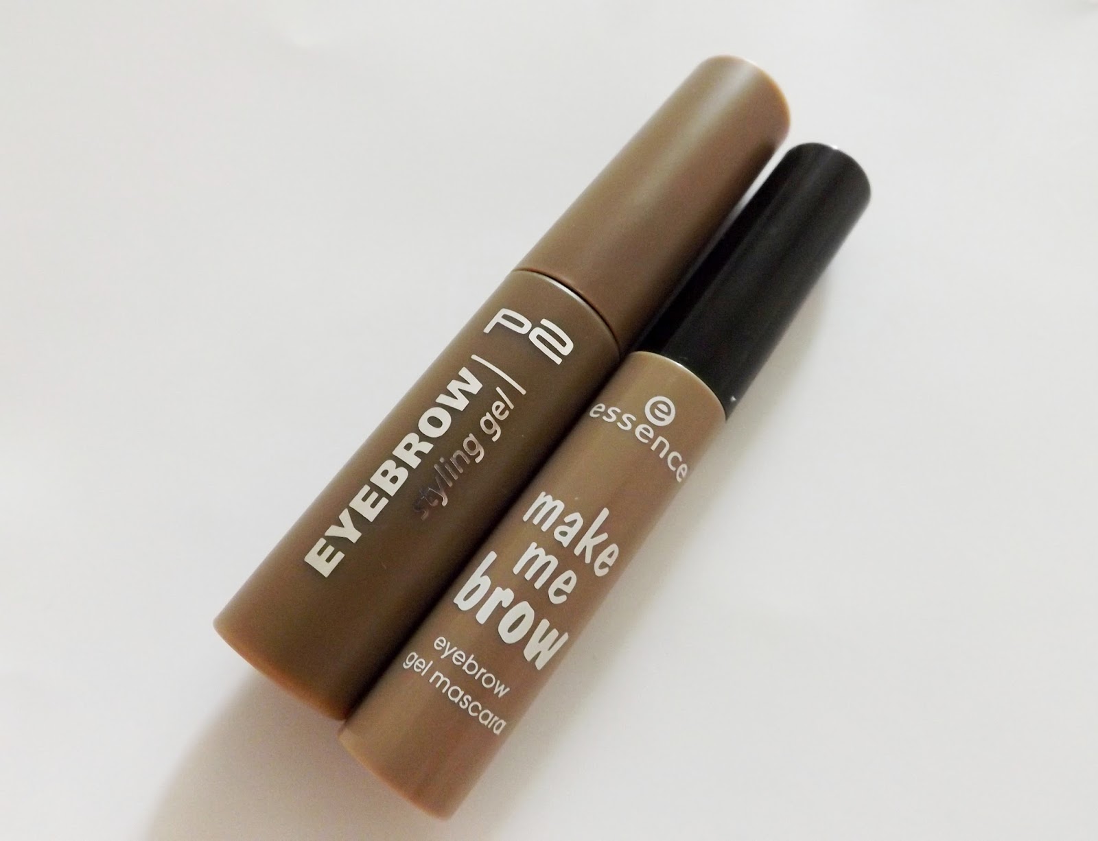 [Review] essence 'make my brow' und p2 'eyebrow styling gel' im Vergleich Peppy Notes