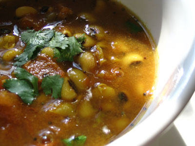 Black-Eyed Peas inwards an Indian Curried Soup