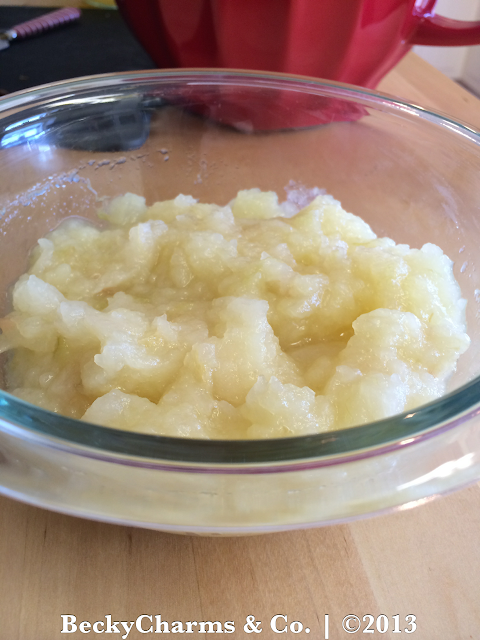 Natural Homemade Applesauce with TinyBaker : A Mommy and Me Recipe 2013 by BeckyCharms Natural Homemade Applesauce with TinyBaker : A Mommy and Me Recipe 2013 by BeckyCharms