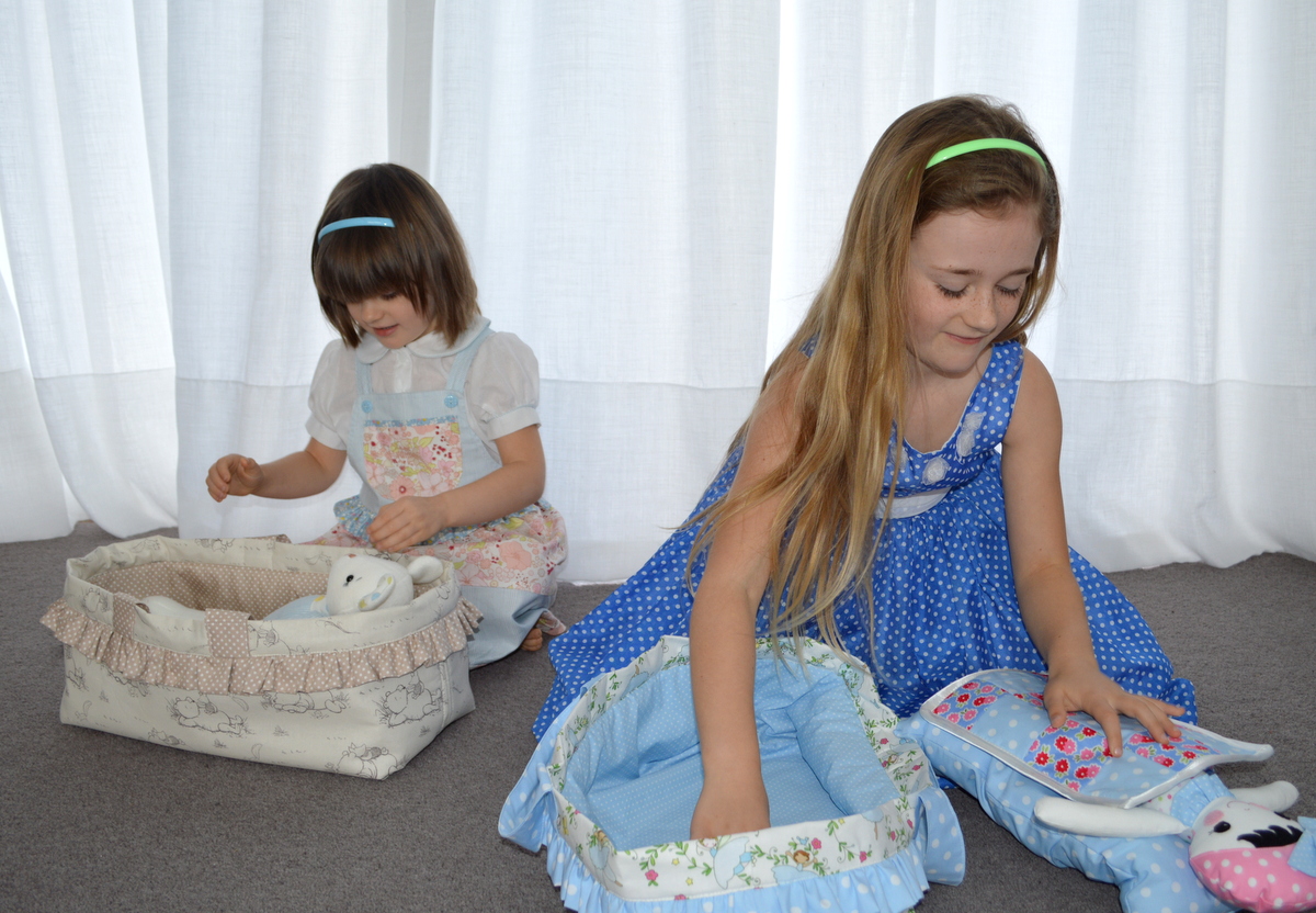 Gee's Projects Carrycot Tutorial for SEW MAMA SEW