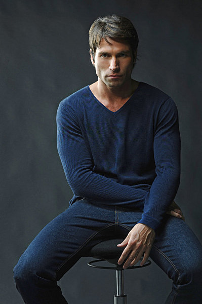 20110107_rafael_amaya_atm_1884.jpg