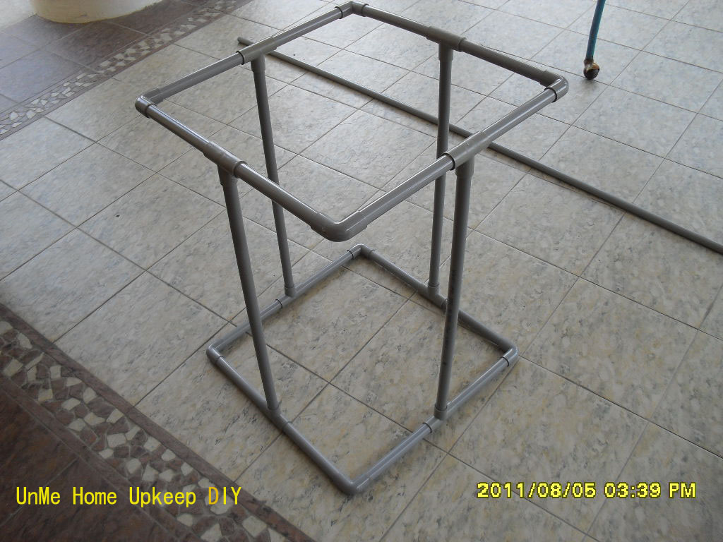 UnME HOMEUPKEEP DIY Making your own Garbage Bag Holder.