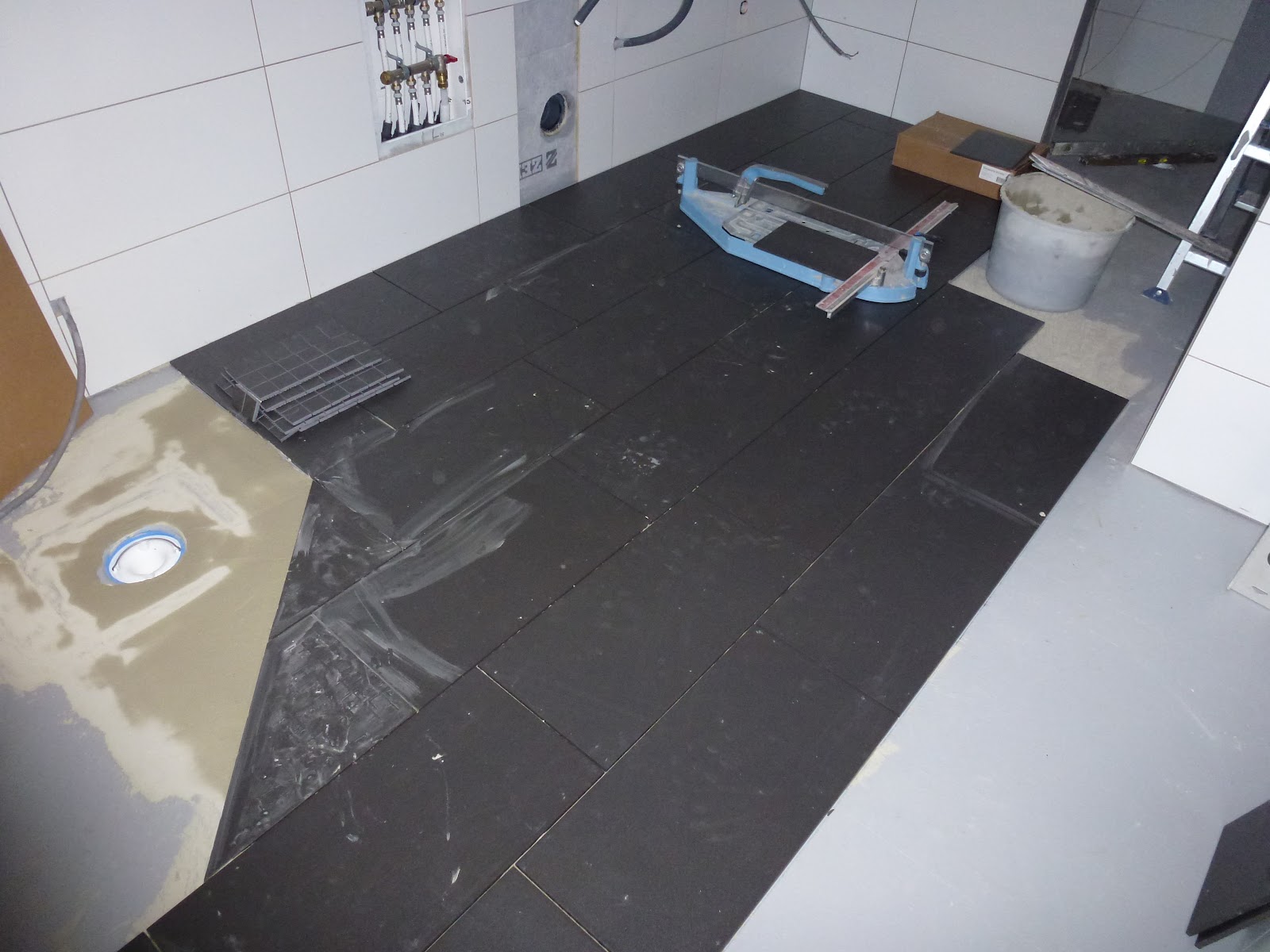 Vi byggar villa kalmar från smålandsvillan = : badrummet uppe.