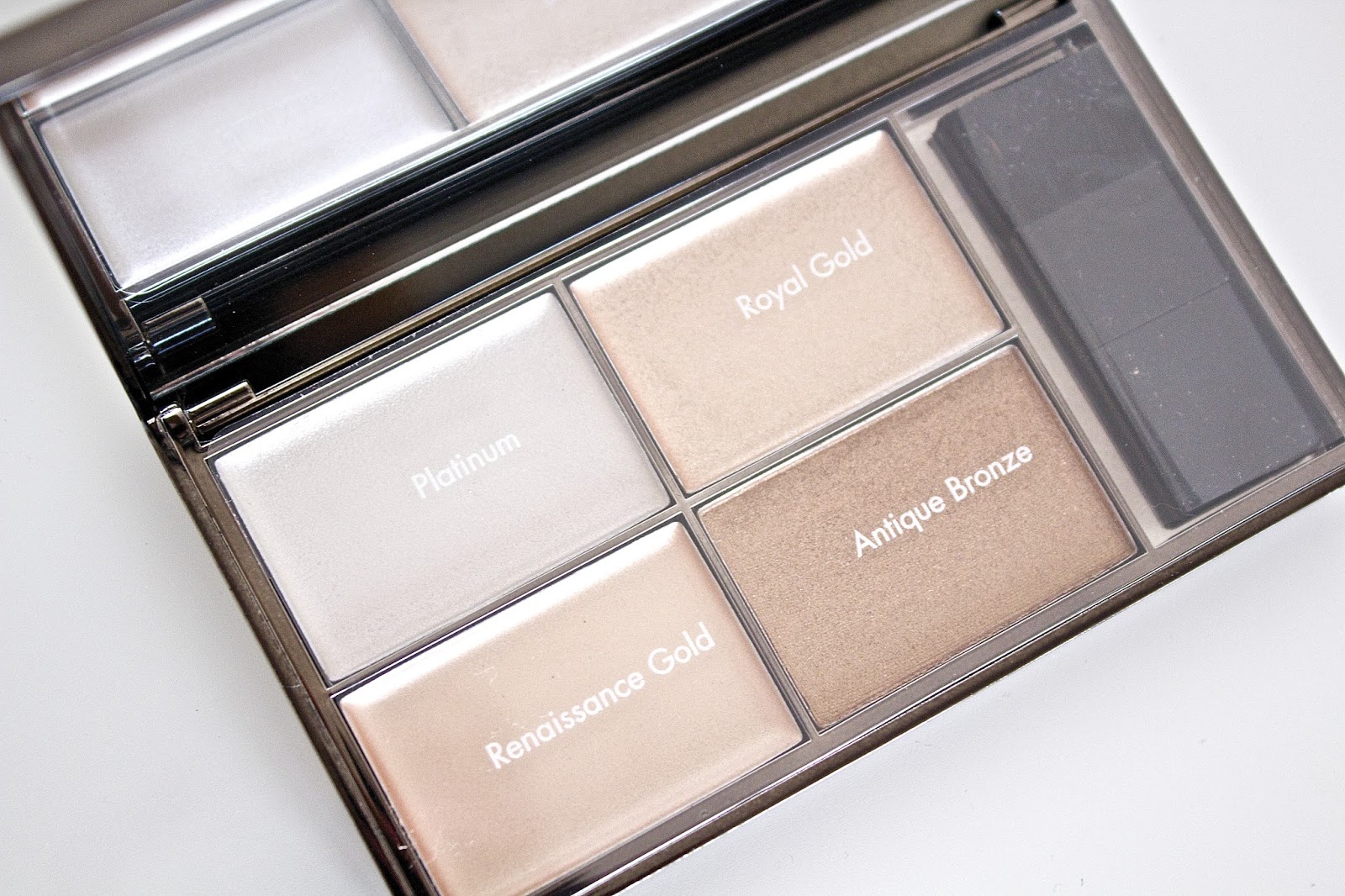 Sleek Makeup Highlighting Palette Precious Metals A review of Sleek Makeup Highlighting Palette Precious Metals