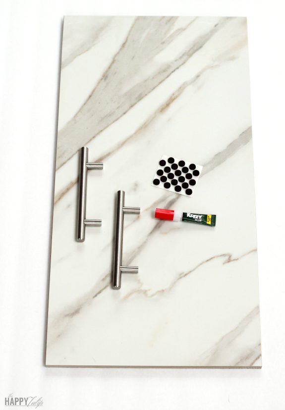DIY Marble Tray Tutorial — great last minute gift idea! │ thehappytulip.com DIY Marble Tray Tutorial — great last minute gift idea! │ thehappytulip.com