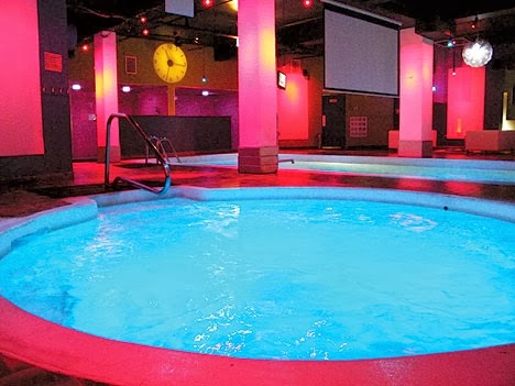 Le456 Bath House Montreal Memories