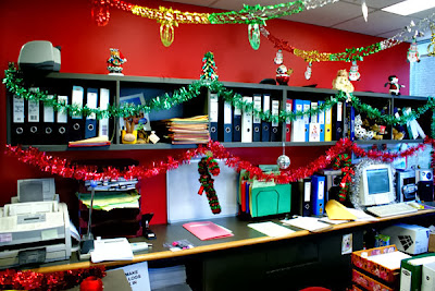 christmas office decorations