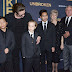 Brad Pitt y sus hijos en el estreno de  "Unbroken"