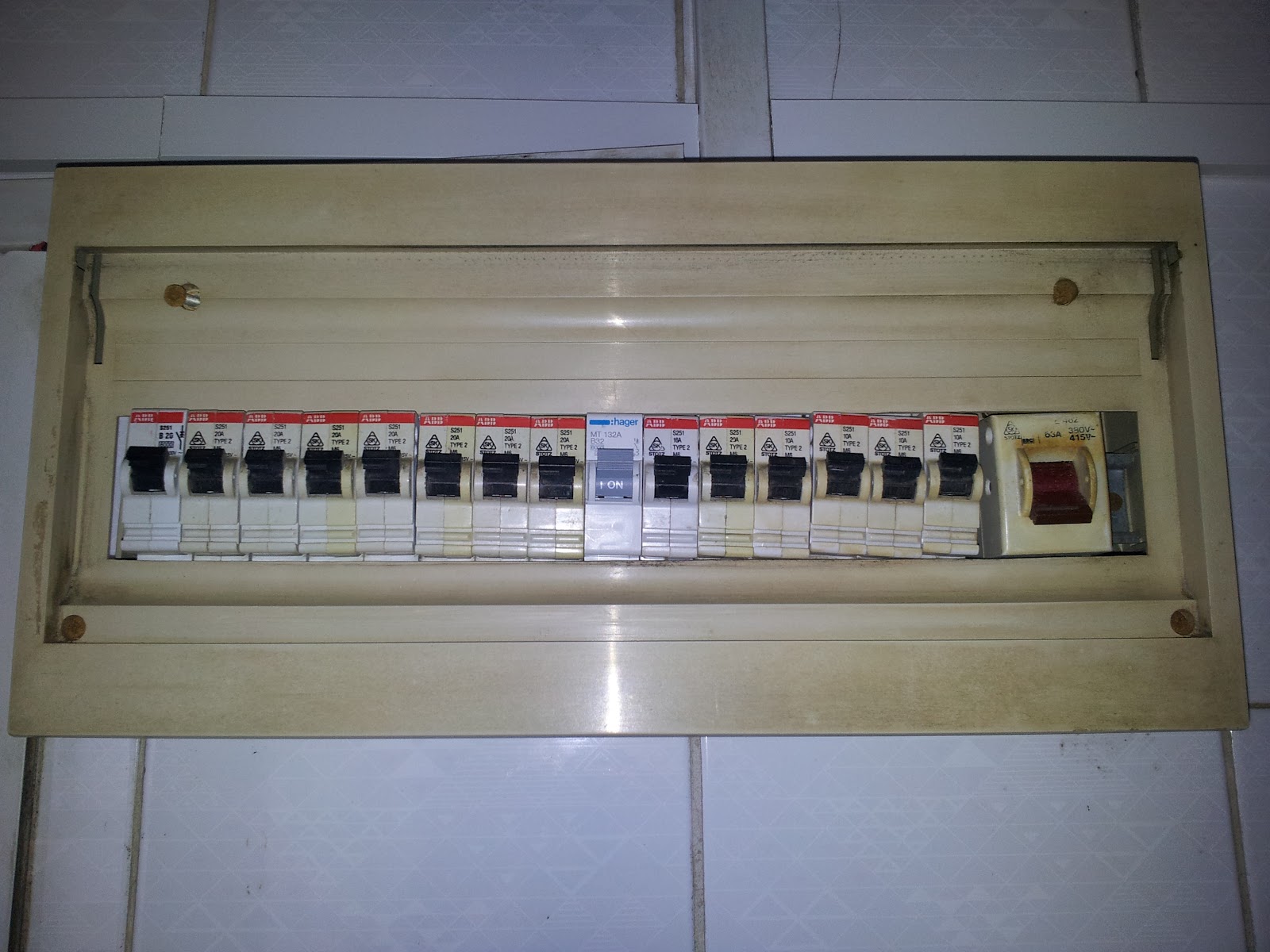 Electrician Singapore Electrical Power Trip