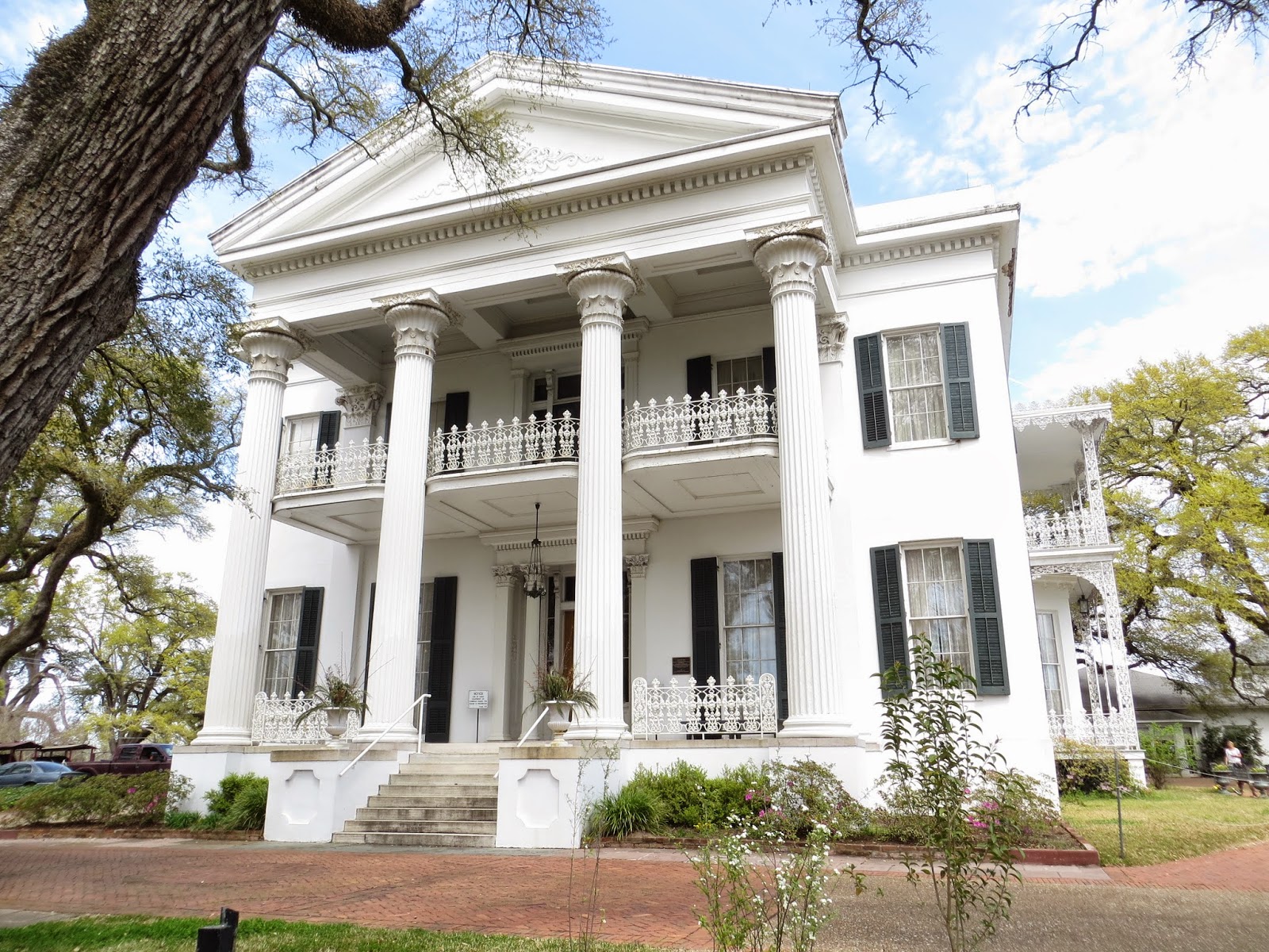 Sweet Meanderings Just Some of the Mansions of Natchez, Mississippi