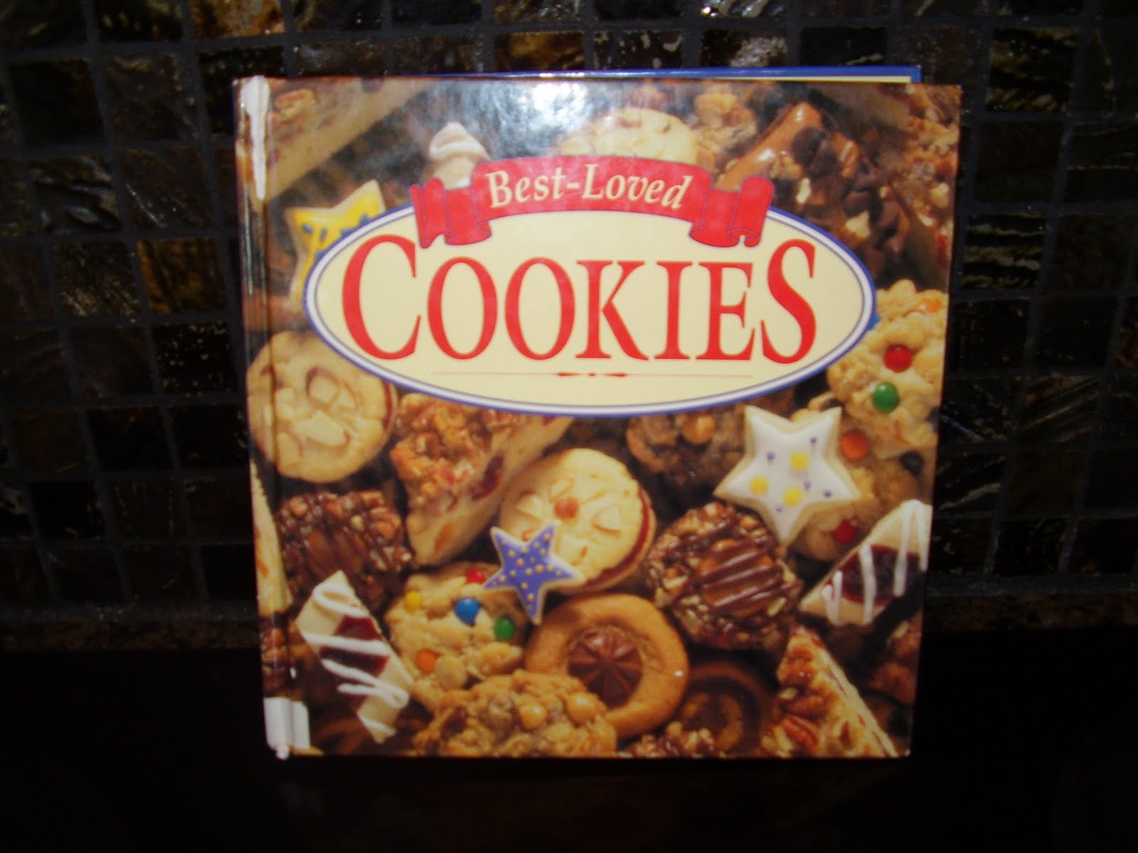 Kristi's Dishes Hershey's Soft & Chewy Chocolate Chip Cookies