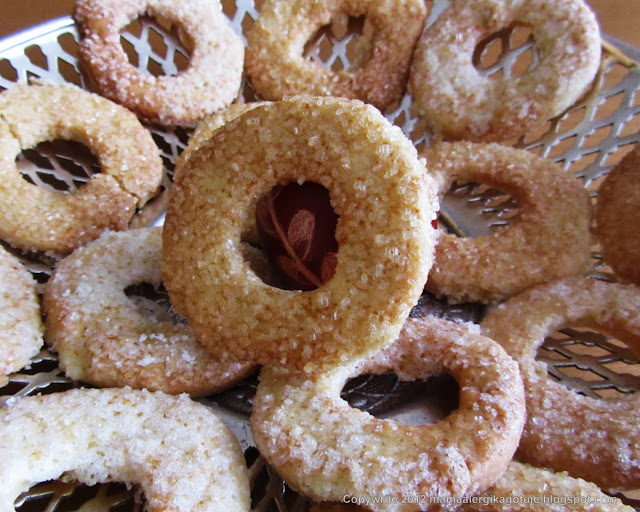 kruche kółeczka z cukrem