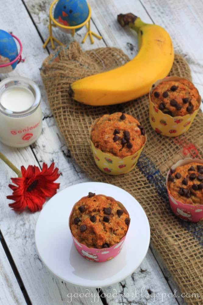 GoodyFoodies Recipe Moist Banana Muffins with Chocolate Chips