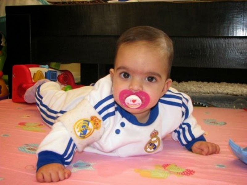 Gambar bayi lucu pakai seragam sepak bola real madrid Gambar bayi lucu pakai seragam sepak bola real madrid