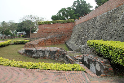 安平古堡(内城半円堡遺跡)