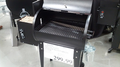 Traeger Pellet Grill Junior (model no. BBQ055) | Costco Weekender