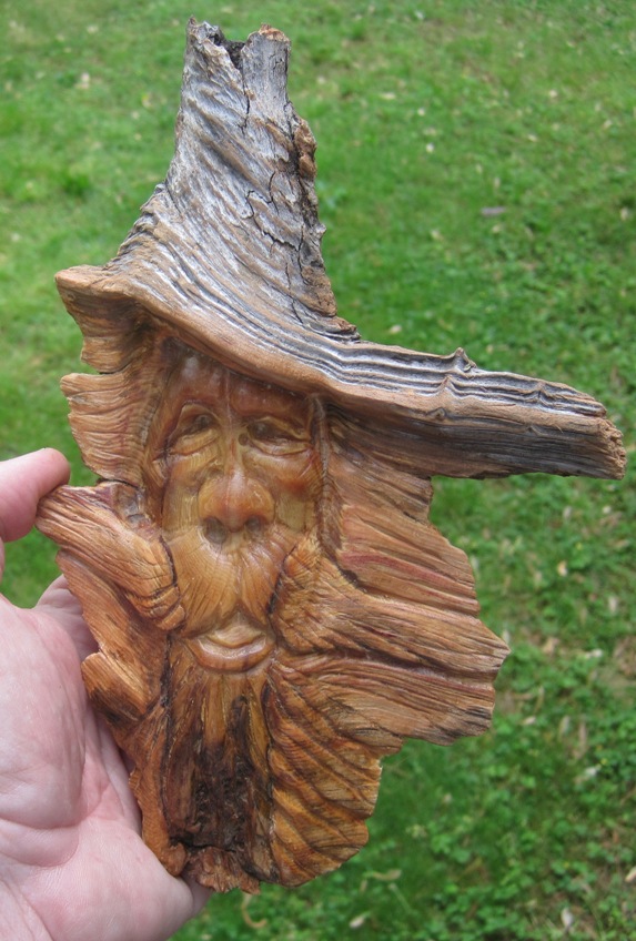 Cartoons 2 Carvings pine knot carving
