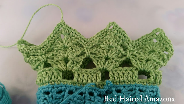 Kiss Me Mr Darcy wrist cuff crochet tutorial free pattern