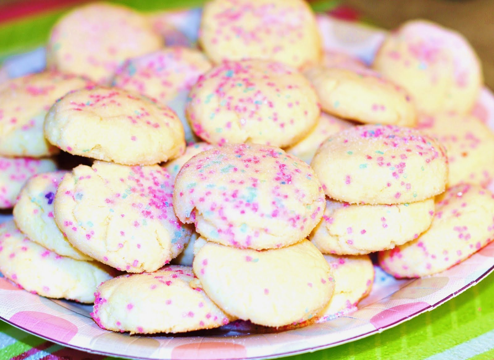 The IC Girl's Guide To Living: Bisquick Sugar Cookies