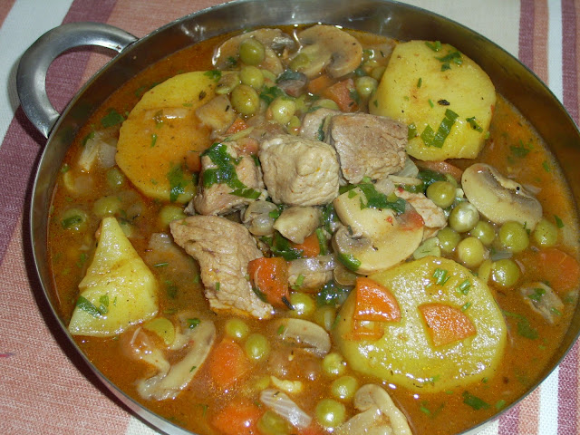 Svinsko S Grah I Kartofi V Gyuvech Recepta Gotvach Bg