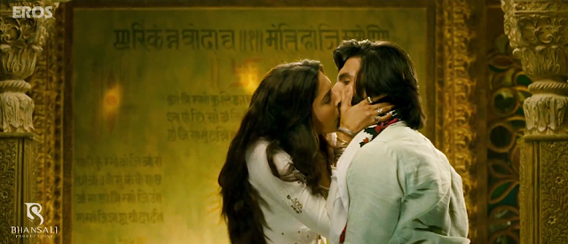 Deepika Kisses Ranveer Screencaps from Upcoming movie Ramleela 
