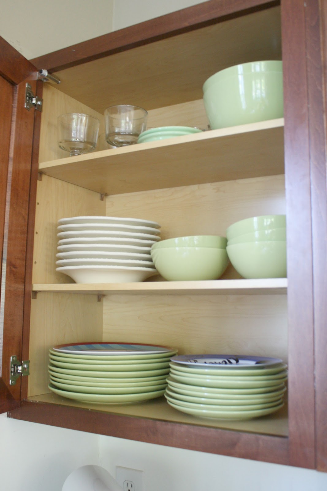 Gaining Kitchen Storage from Thrifty Decor Chick