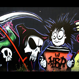 wallpaper keren lukisan graffiti di tembok