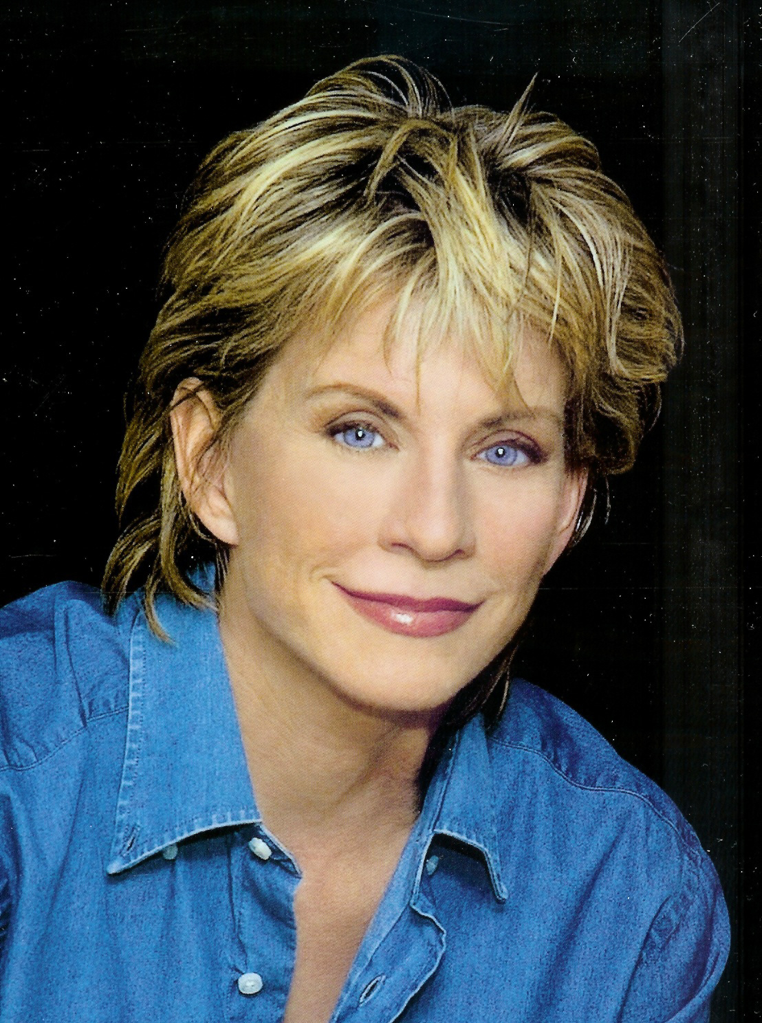 http://4.bp.blogspot.com/-mftXllUZ6Fk/UEYi-GINbWI/AAAAAAAAC_U/GXrSLXEoU-Q/s1600/AVT_Patricia-Cornwell_6488.jpeg