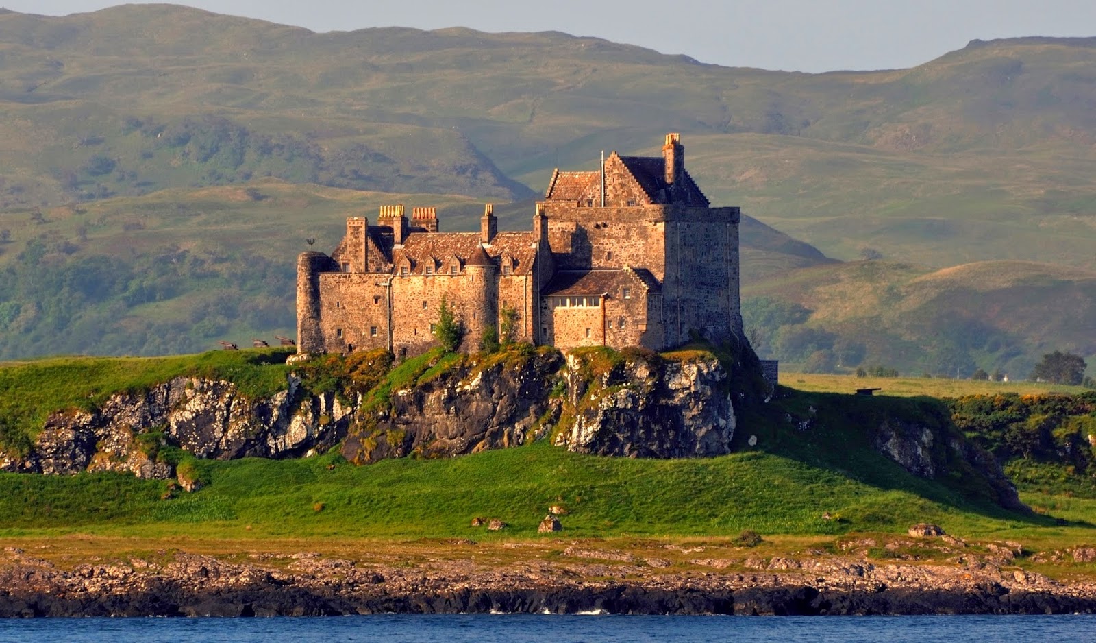 Travel & Adventures: Scotland. A voyage through the counties of