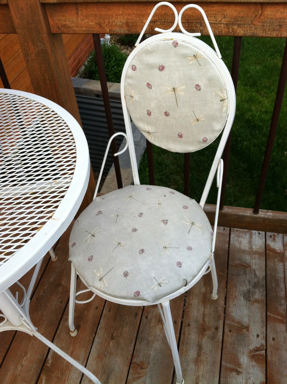 Natural Homemade Living A New Look for a Used Bistro Set