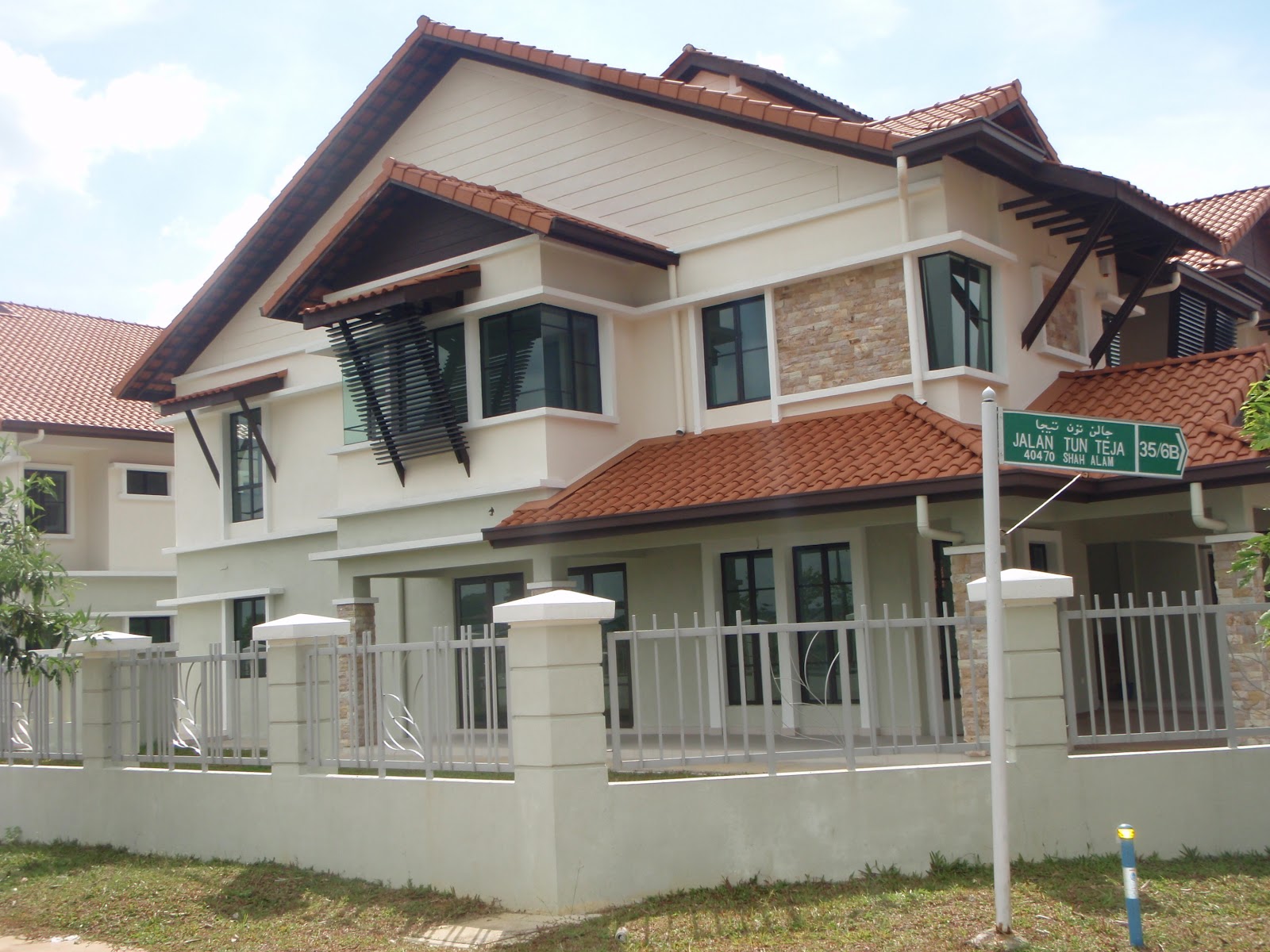 TO PROPERTY AUCTION & SALES 2 STOREY LINK HOUSE ALAM IMPIAN