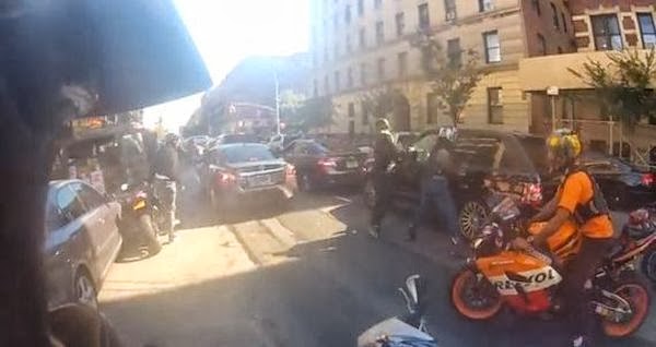 range rover motorcyclists assault fight viral