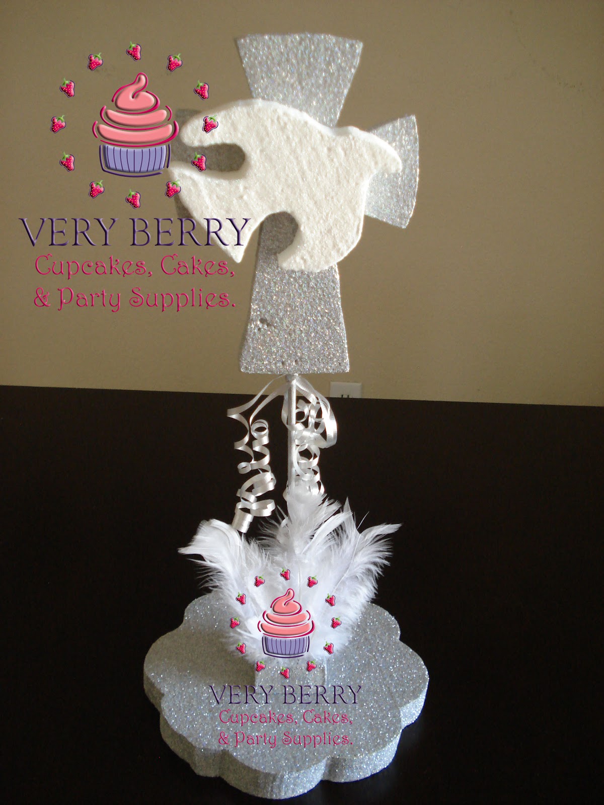 Veryberry Cupcakes GLITTER BAPTISM CROSS CENTERPIECE