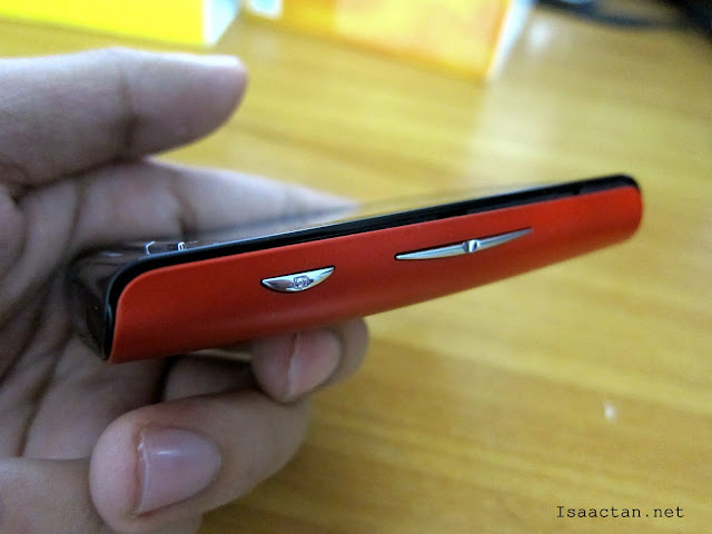Sony Ericsson W8