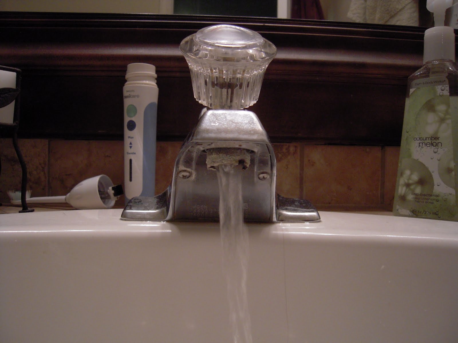 A Lil Bird told me... How to Remove Hard Water From A Faucet Tidy Tips