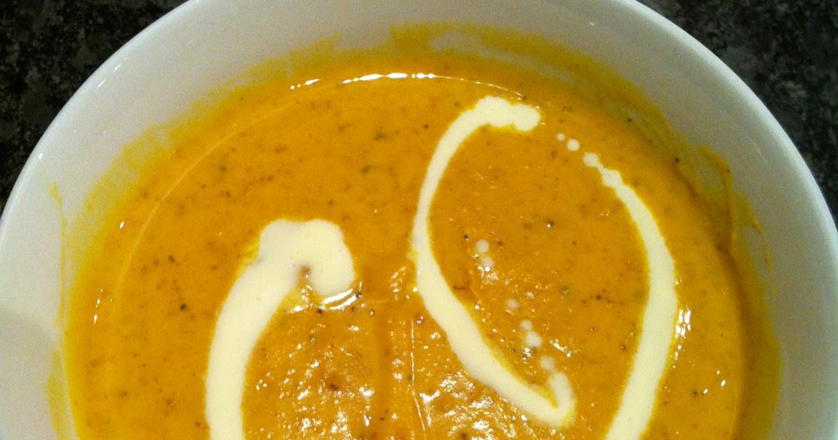 Creamy Curried Pumpkin & Bacon Soup / HUNGRY FOR BALANCE