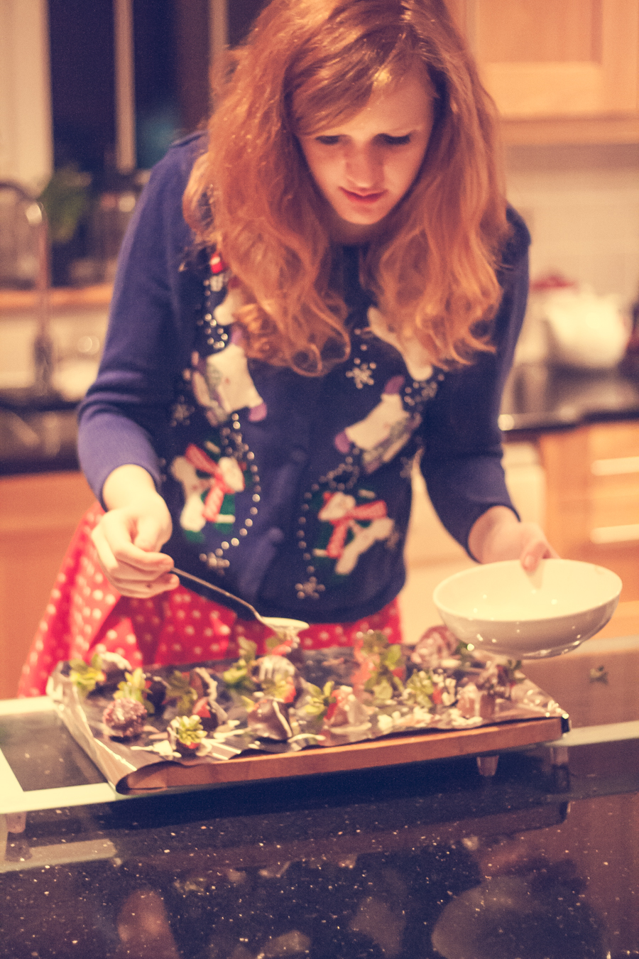Decorating chocolate strawberries