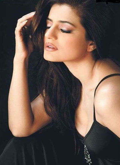 Amisha Patel Hot in Photoshoot