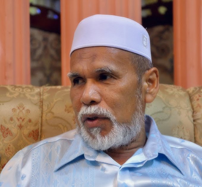 Jeming Hassan di Jalan Sehala Bekas Pengarah SPR Kelantan masuk Pas!