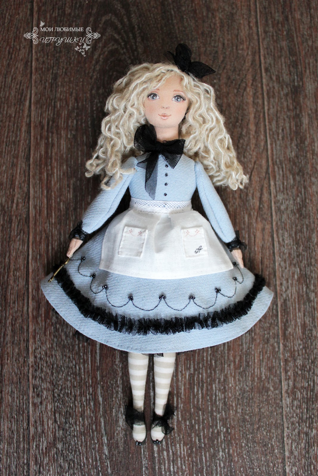 http://4.bp.blogspot.com/-moRnbMnusb8/VH9ObsLDUmI/AAAAAAAARUc/V-eK92yS0po/s1600/doll_Alice_by_A.Balyabina_01.jpg